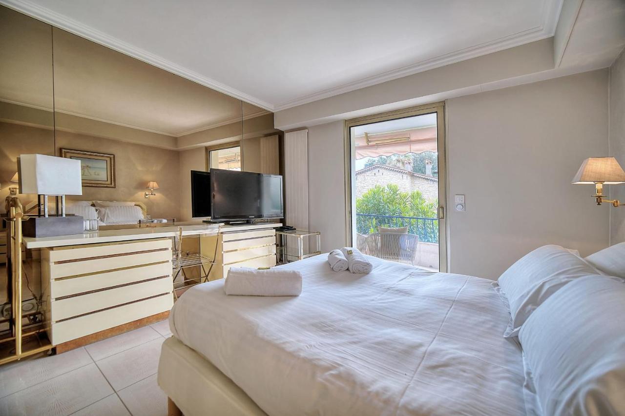 Immogroom - 2 Bedroom - Air Conditioning - Wifi - Terrace - Common Parking Apartment