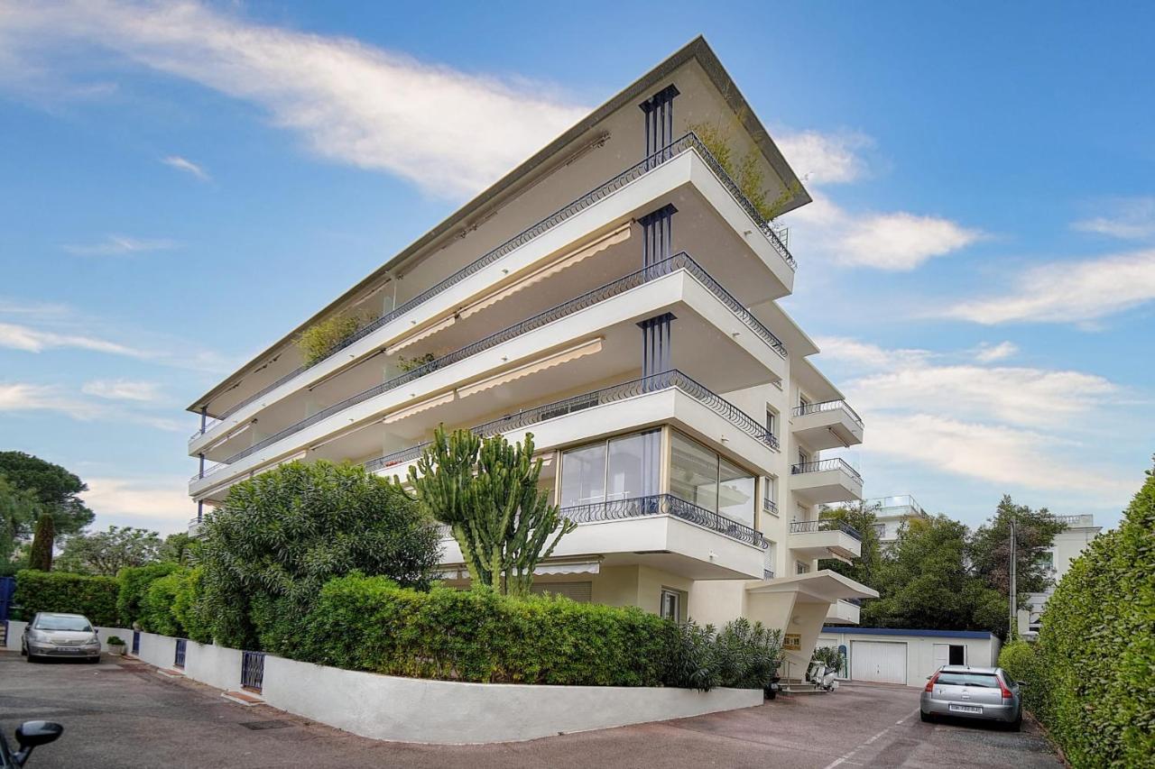 Immogroom - 2 Bedroom - Air Conditioning - Wifi - Terrace - Common Parking Apartment